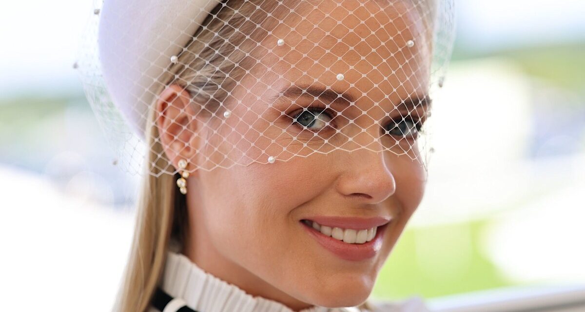 La nièce de la nièce de la princesse Diana Lady Eliza Spencer sonne de 50 000 £ de £ de 50 000 £