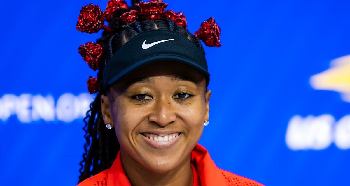 Naomi Osaka étourdit les fans avec un regard audacieux et orné de cristal sur l&rsquo;Open 2025 US