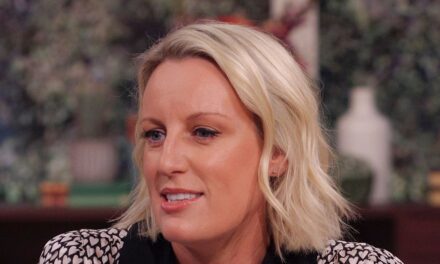 Steph McGovern a obligé de défendre la photo d&rsquo;une fille rarement convaincue