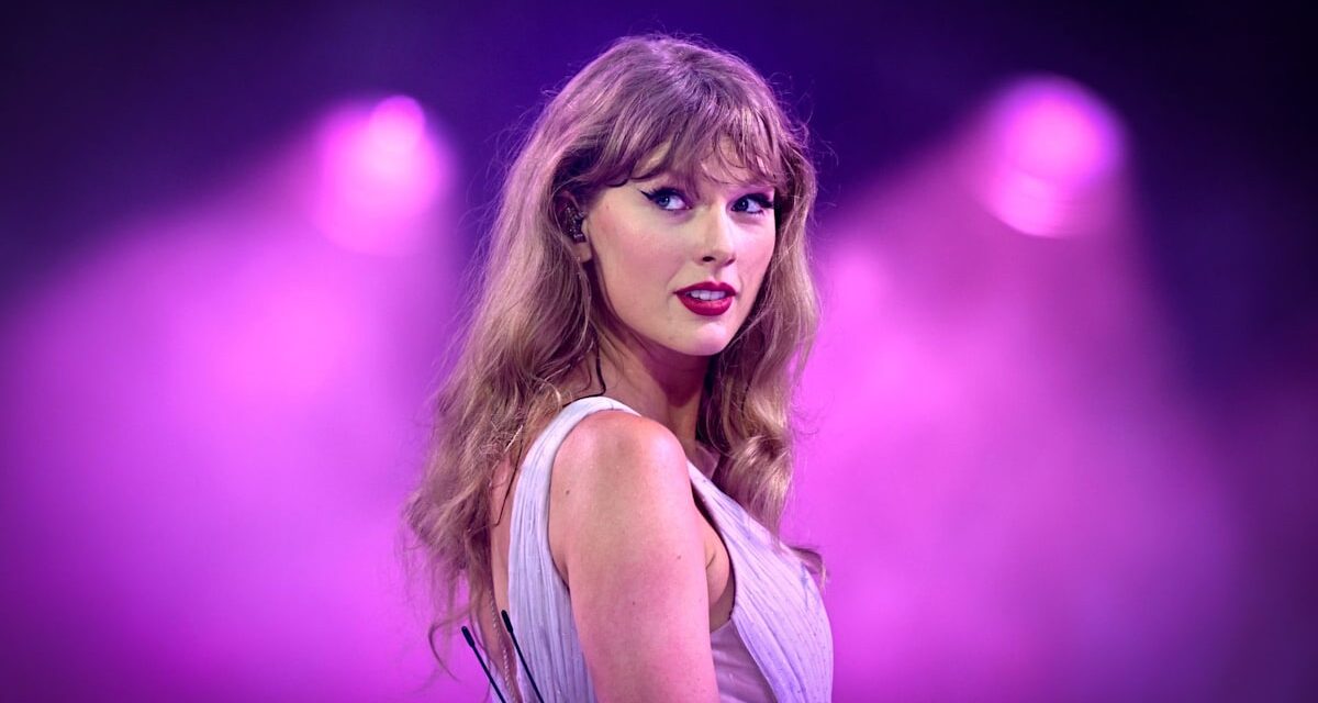 La tenue de fiançailles de Taylor Swift était de ce label américain classique