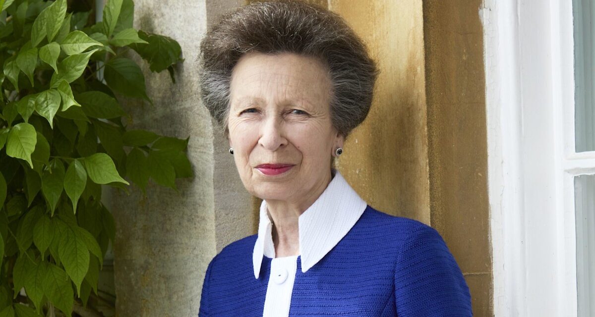 La princesse Anne ouvre des portes à la maison privée de Gatcombe Park pour marquer le 75e anniversaire de «No Fuss»