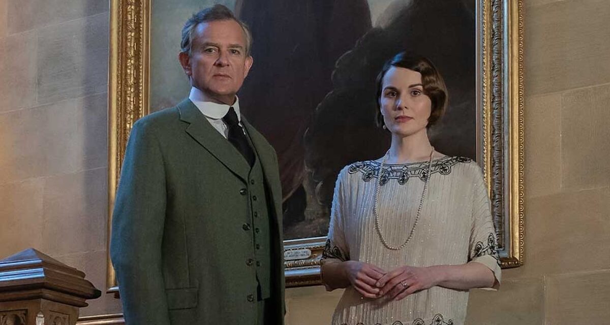 Downton Abbey Star semble méconnaissable dans l&rsquo;adaptation musicale du roman emblématique