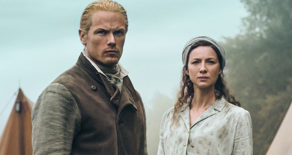 REGARDER: Outlander Saison 8 Le premier look taquine le drame du bord de votre siège pour Claire et Jamie