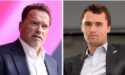 La sombre prédiction d&rsquo;Arnold Schwarzenegger pour les États-Unis après l&rsquo;assassinat de Charlie Kirk