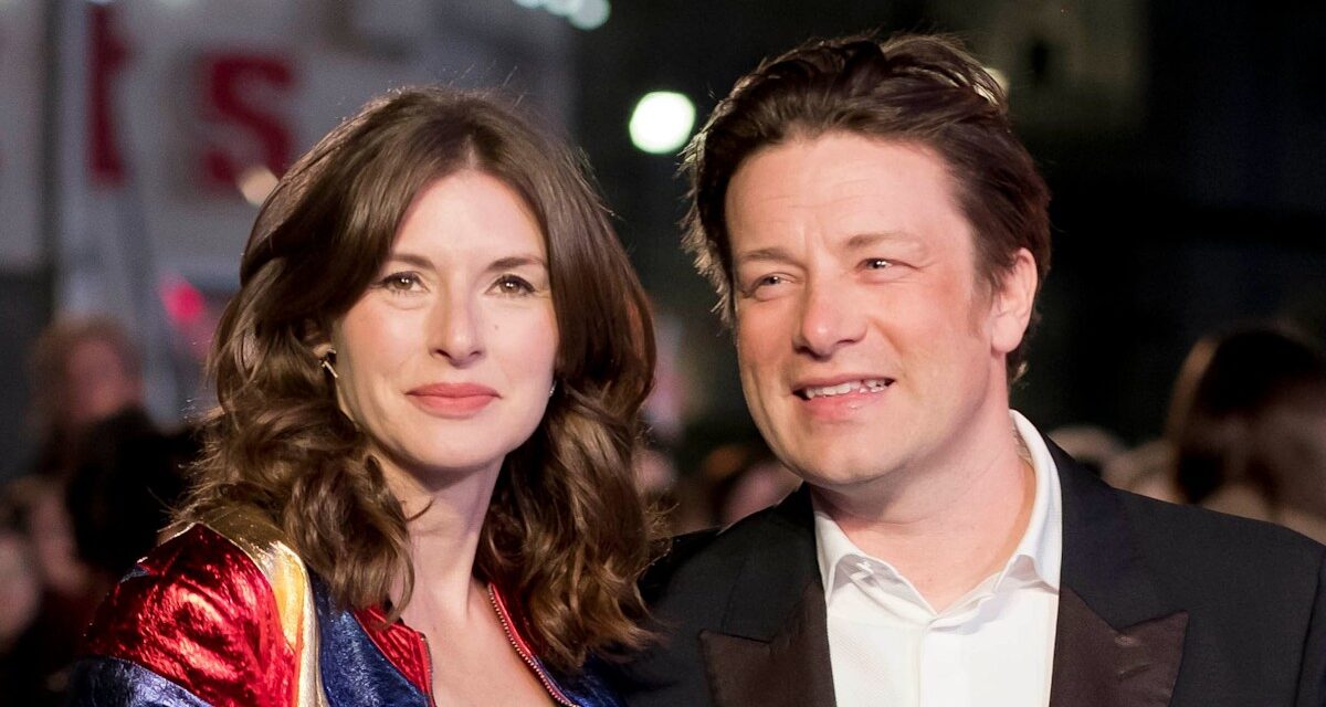 Jamie Oliver révèle que l&rsquo;épouse Jools « menace de le quitter » dans une nouvelle interview