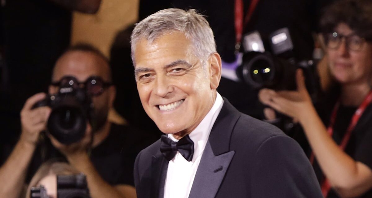 George Clooney révèle une habitude adaptée à laquelle il a pris depuis qu&rsquo;il est devenu père pour jumeaux Ella et Alexander
