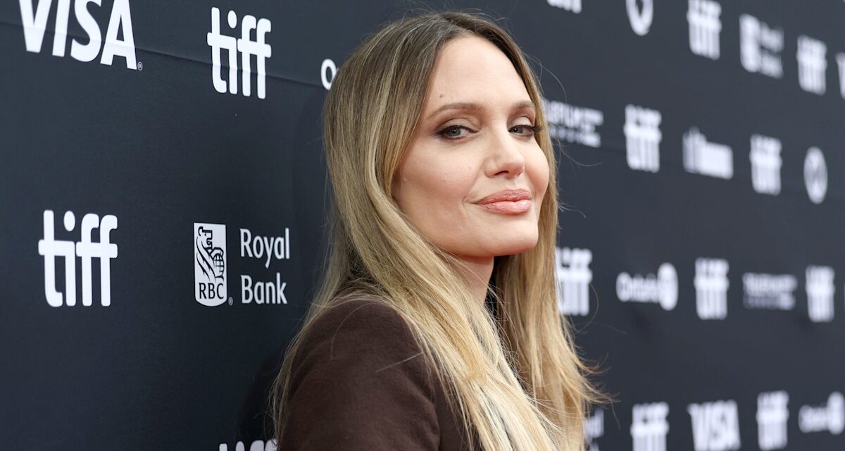 Comment Angelina Jolie a retiré le «facteur de choc» de son image publique, dit l&rsquo;expert