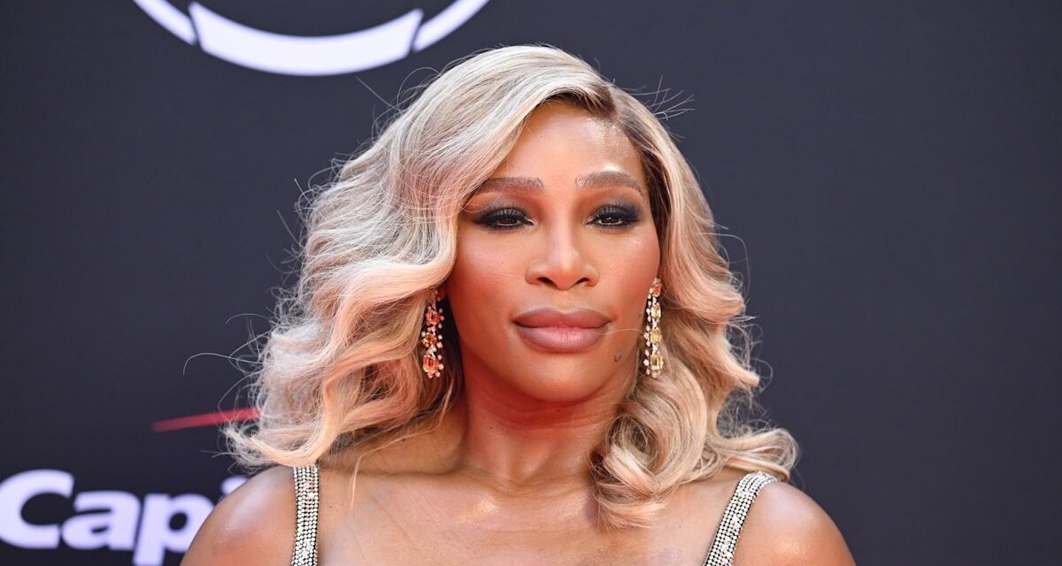 L&rsquo;entraîneur de Serena Williams révèle qu&rsquo;ils ont eu des «  combats  » sur son poids au milieu de la révélation de drogue