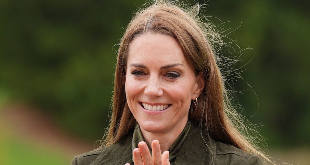 La princesse Kate mène des célébrations alors que l&rsquo;Angleterre remporte la Coupe du monde de rugby féminine