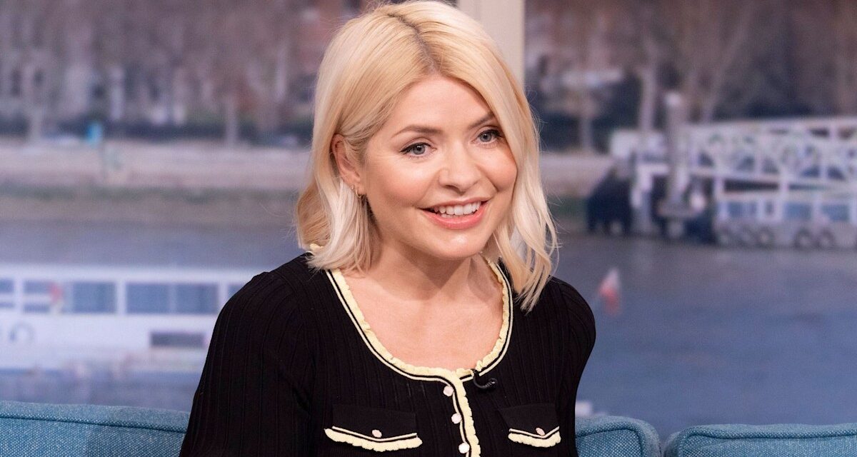 Holly Willoughby a critiqué le post «  sourd  », la promotion du traitement de 1500 £