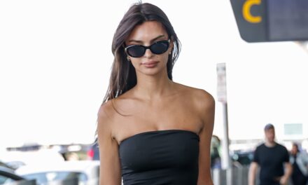 Emily Ratajkowski vient de prouver que les tubes de boob fonctionnent au-delà de l&rsquo;été