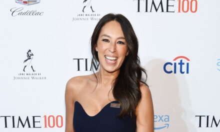 Joanna Gaines montre la transformation des cheveux des années 80 – les fans ont des pensées
