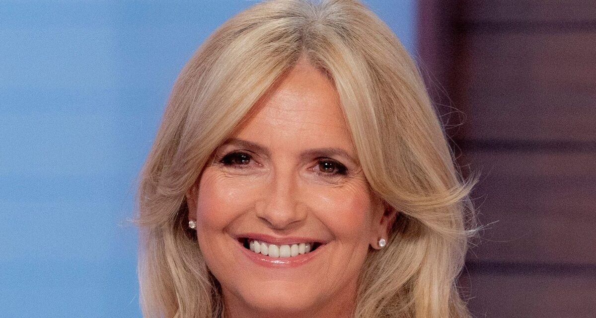 Le salon «théâtral» de Penny Lancaster à 4,65 millions de livres sterling avec Rod Stewart est sans vergogne audacieux