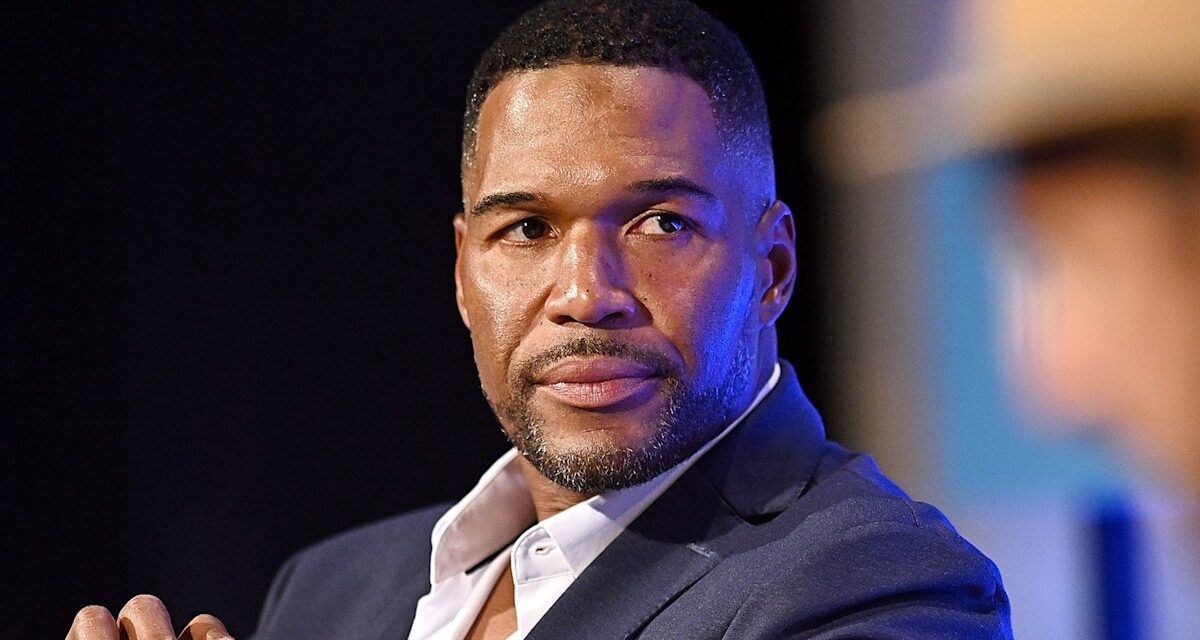 Michael Strahan de GMA fait une fouille subtile à l&rsquo;ex-femme après avoir pris «  la moitié  » son argent