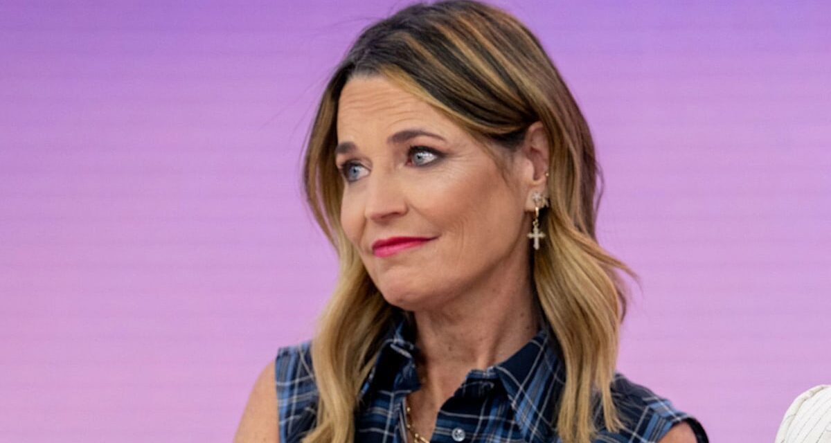 Savannah Guthrie fondit en larmes en direct en tant que co-hôte de Craig Melvin Comfort