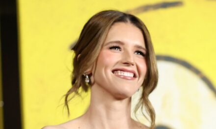 Les enfants rarement observés de Katherine Schwarzenegger volent le spectacle dans un aperçu privé du mariage en famille