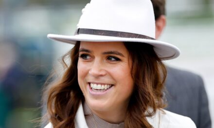 La princesse Eugenie Wows en noir pour la soirée avec Madonna