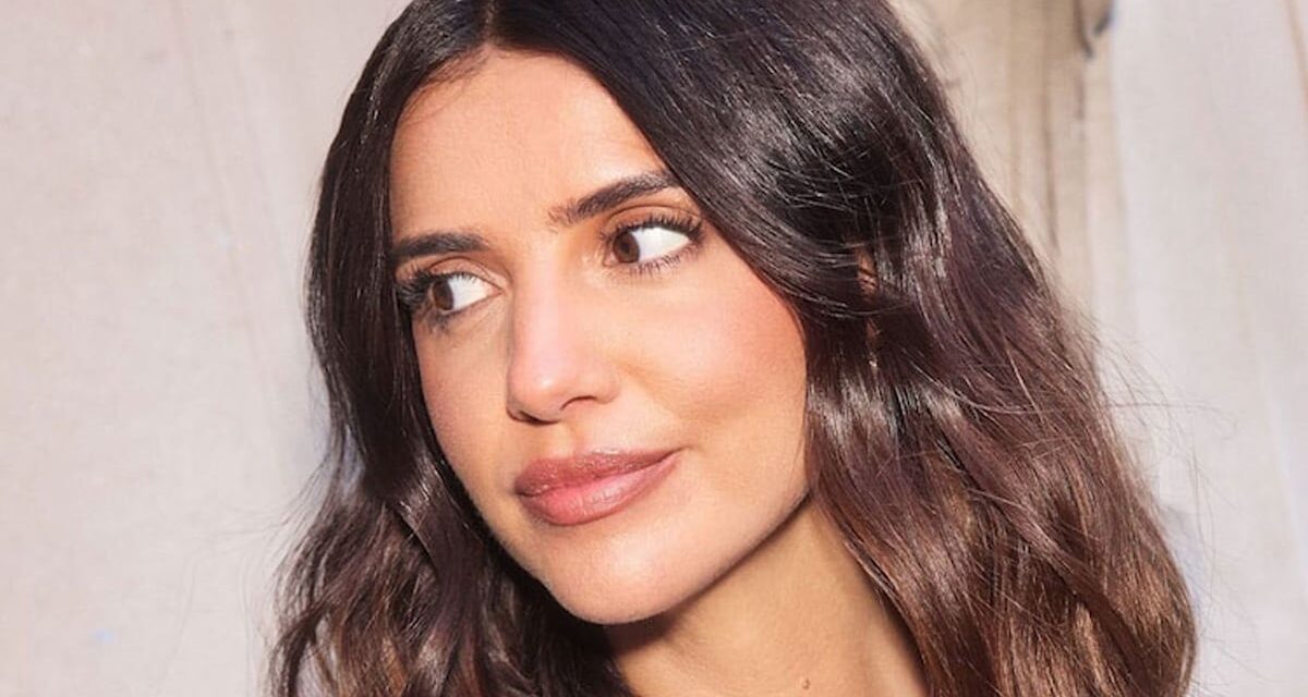 La veste trophée inspirée du créateur de Lucy Mecklenburgh est parfaite pour travailler ou jouer