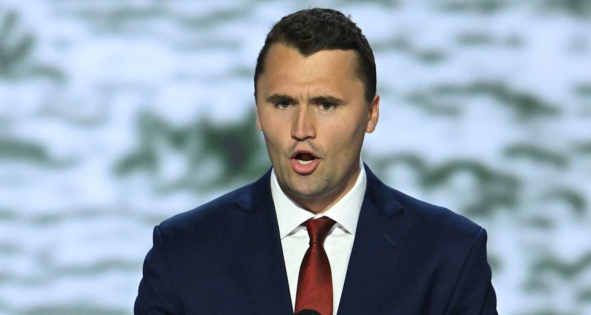 Charlie Kirk, 31 ans, mort après la fusillade de l&rsquo;Utah: Donald Trump Issue déclaration