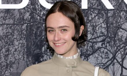 La belle-fille de Kamala Harris, Ella Emhoff, divise les fans avec un nouveau tatouage de dos «effrayant» massif