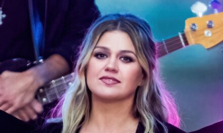 Kelly Clarkson «  Forever Grateful  » dans le premier message depuis la mort de l&rsquo;ex Brandon Blackstock