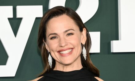 Jennifer Garner brille sur une superbe photo de plage pendant les vacances d&rsquo;été