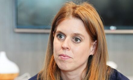 La princesse Béatrice et son mari Edoardo se préparent à un grand ajustement avec trois enfants