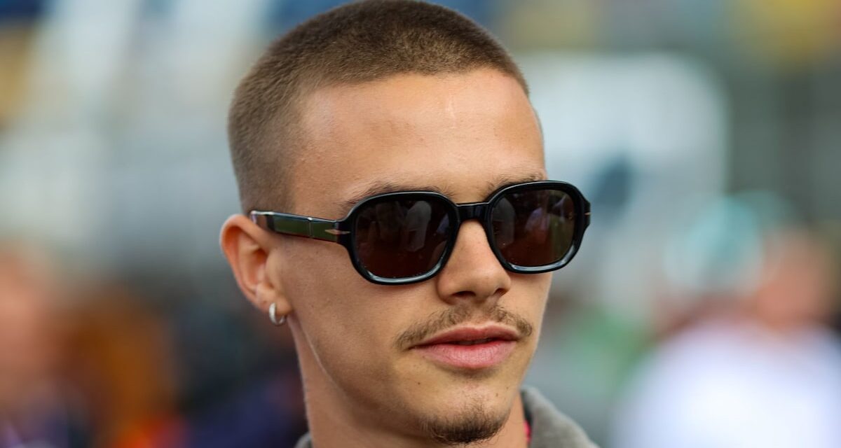 À l&rsquo;intérieur des célébrations d&rsquo;anniversaire discrets de Romeo Beckham sans frère Brooklyn