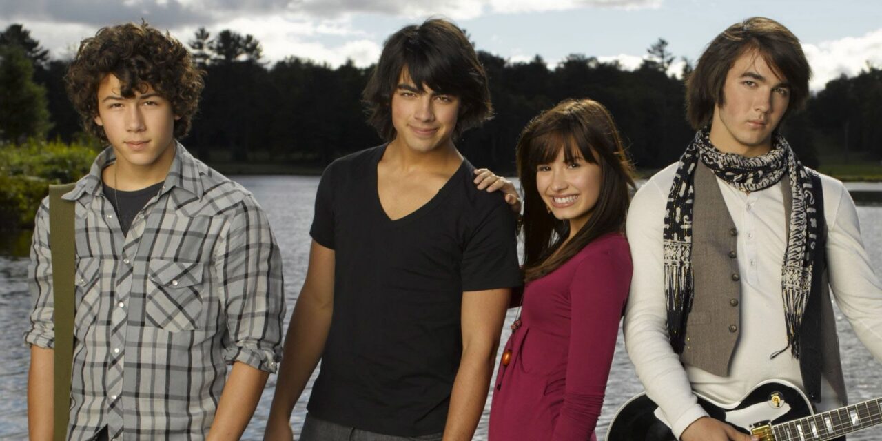 Les transformations de Camp Rock Stars 17 ans après l&rsquo;original – qui revient pour Camp Rock 3?