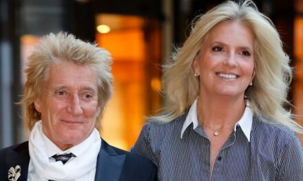Rod Stewart délivre un verdict sur le nouveau projet de «lutte de sang» de Penny Lancaster