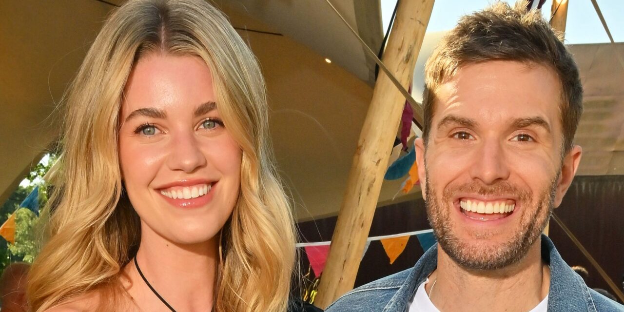 10 photos les plus mignonnes de Joel Dommett et du fils aux cheveux bouclés de l&rsquo;épouse modèle Wilde