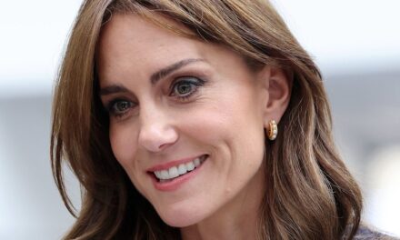 Kate Middleton vient de prouver qu&rsquo;elle est la reine de Chanel vintage ultime – nous sommes envieux