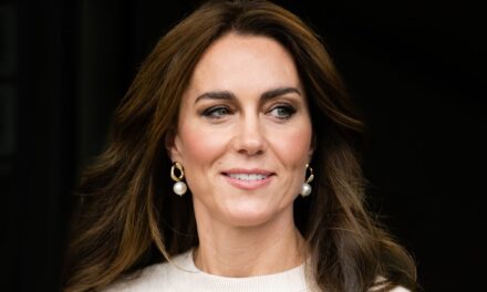 Kate Middleton scintille dans un diadème unique après une transformation innovante