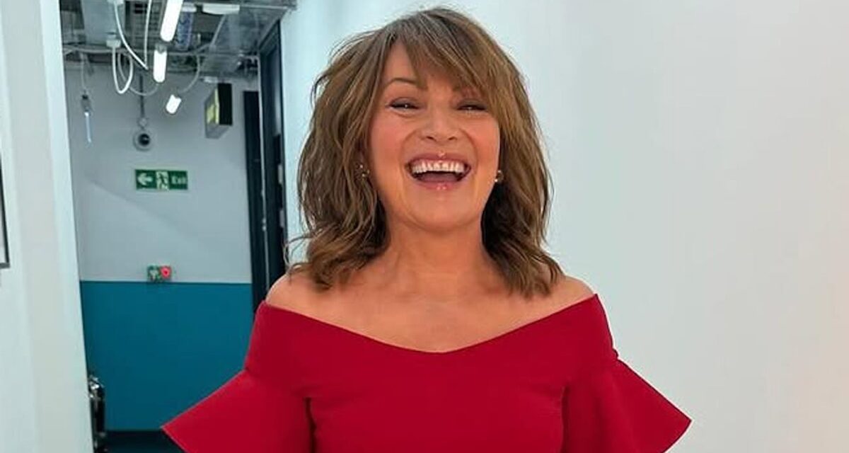 J&rsquo;ai espionné toutes les robes de célébrité NTA que vous pouvez réellement acheter, de Lorraine Kelly à Ruth Jones