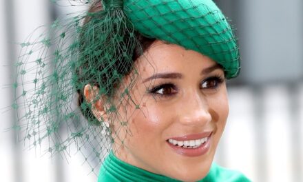 Meghan Markle partage un aperçu de Scenic Living Room alors qu&rsquo;elle fait allusion à des nouvelles majeures