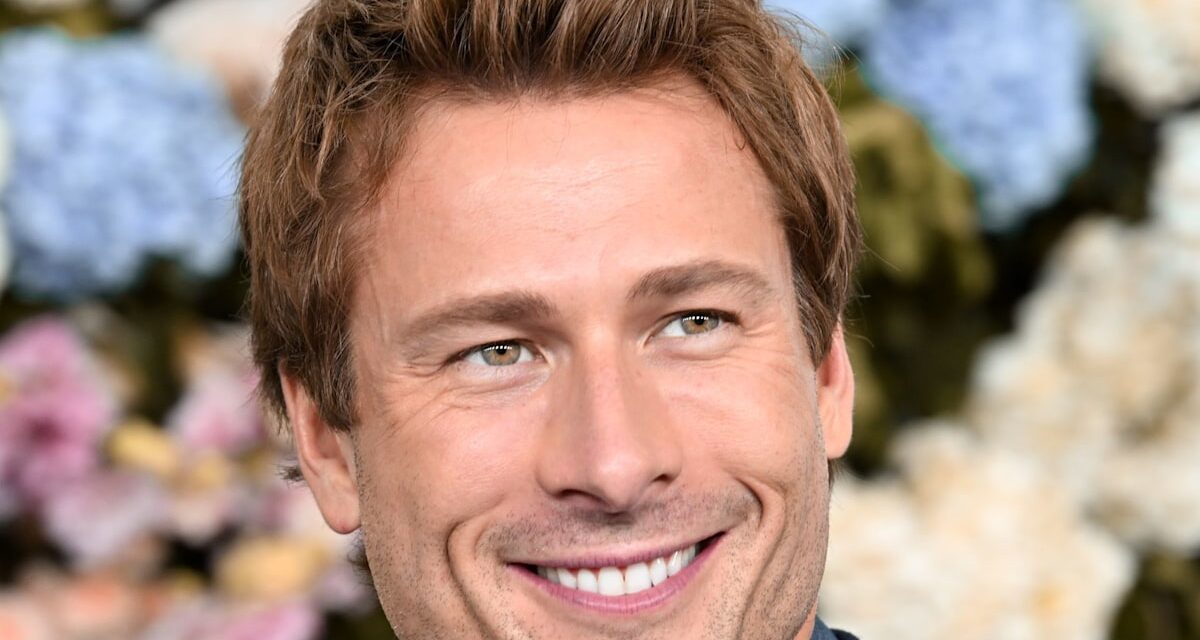 Glen Powell a repéré à New York avec Hollywood Nepo Baby