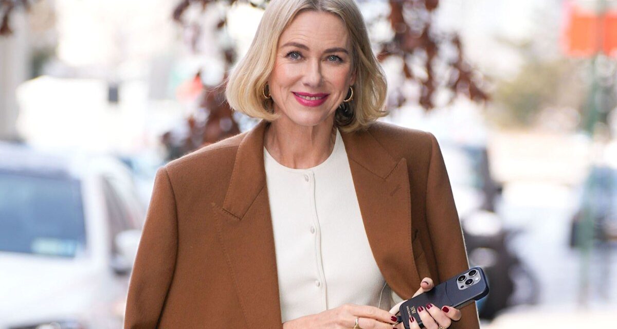 Un styliste de mode dit que ce sont les cinq tendances clés de l&rsquo;automne pour les plus cool de 50 ans