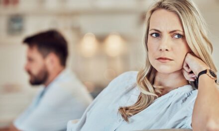 Quelle est la tendance de rupture toxique «banque»? Un couple de thérapeute explique les signes d&rsquo;alerte précoce