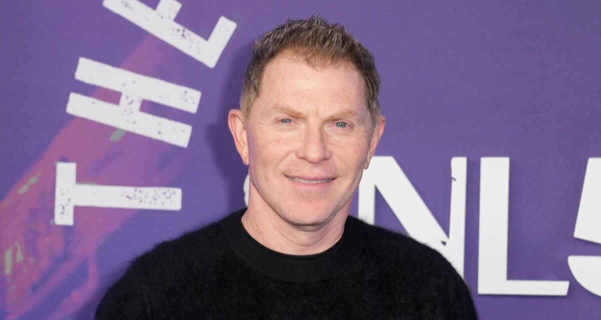 À l&rsquo;intérieur de la valeur nette de Bobby Flay – et comment cela se compare à ses collègues stars du réseau alimentaire