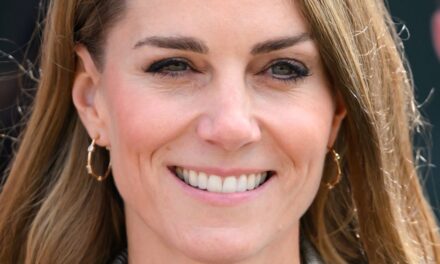 Kate Middleton vient de ramener son look de fiançailles en 2010 – et nous l&rsquo;avons tous manqué