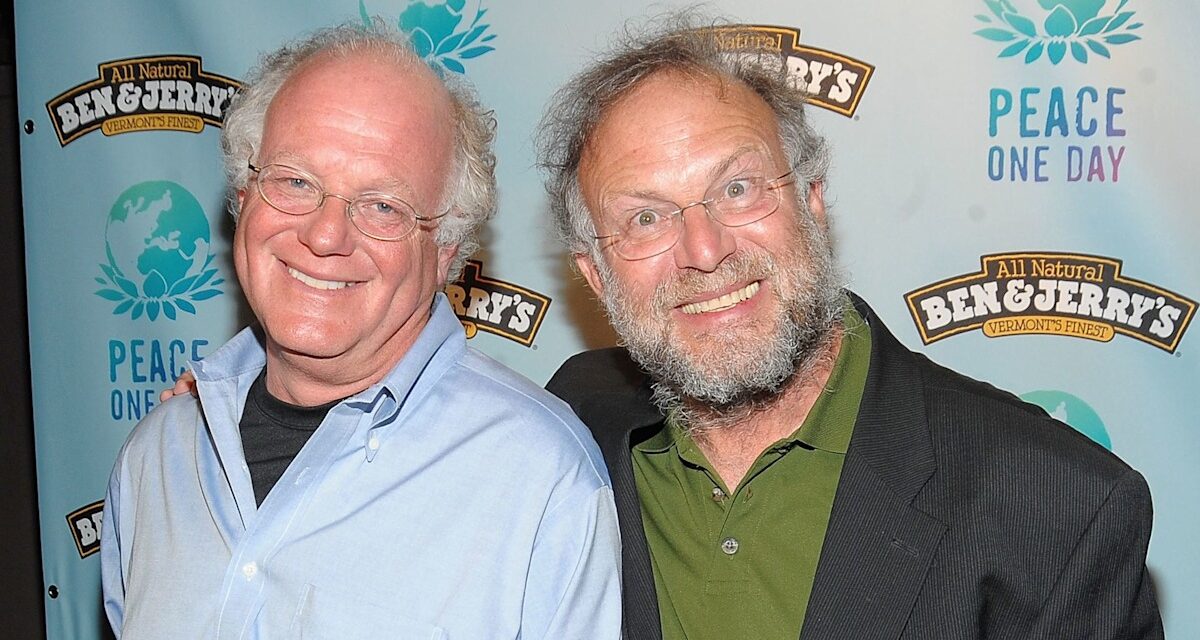 À l&rsquo;intérieur de la valeur nette des co-fondateurs de Ben et Jerry, alors que Jerry Greenfield quitte la compagnie, il a commencé avec Ben Cohen