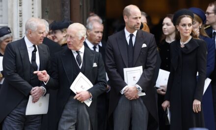 Les détails poignants que vous avez peut-être manqués aux funérailles de la duchesse de Kent