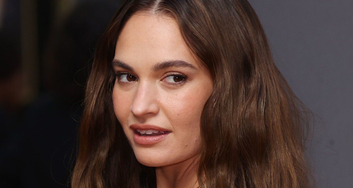 Lily James parle incognito sur les applications de rencontres pour un nouveau film glissé – exclusif