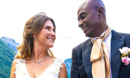 Netflix laisse tomber le premier regard sur le documentaire «  dérangé  » de Tiger King Creator