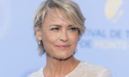Robin Wright s&rsquo;ouvre sur la parentalité «Énorme regret» avec l&rsquo;ex Sean Penn