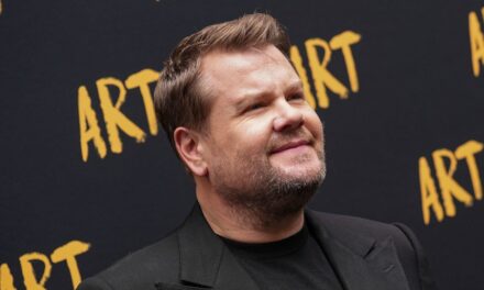 James Corden déclare l&rsquo;objectif de transformation corporelle pour le retour à Broadway: «  ne verra rien de tel  »