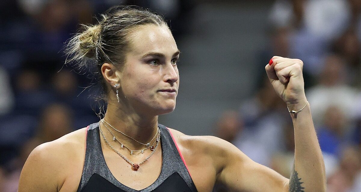 Pourquoi la star du tennis, Aryna Sabalenka, n&rsquo;a-t-elle pas un drapeau country à l&rsquo;US Open? D&rsquo;où elle vient et pourquoi l&rsquo;icône manque