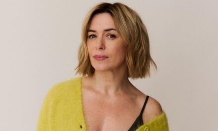 La star invitée Eve Myles: «mes années 40 étaient turbulentes – 50 marque un nouveau chapitre»