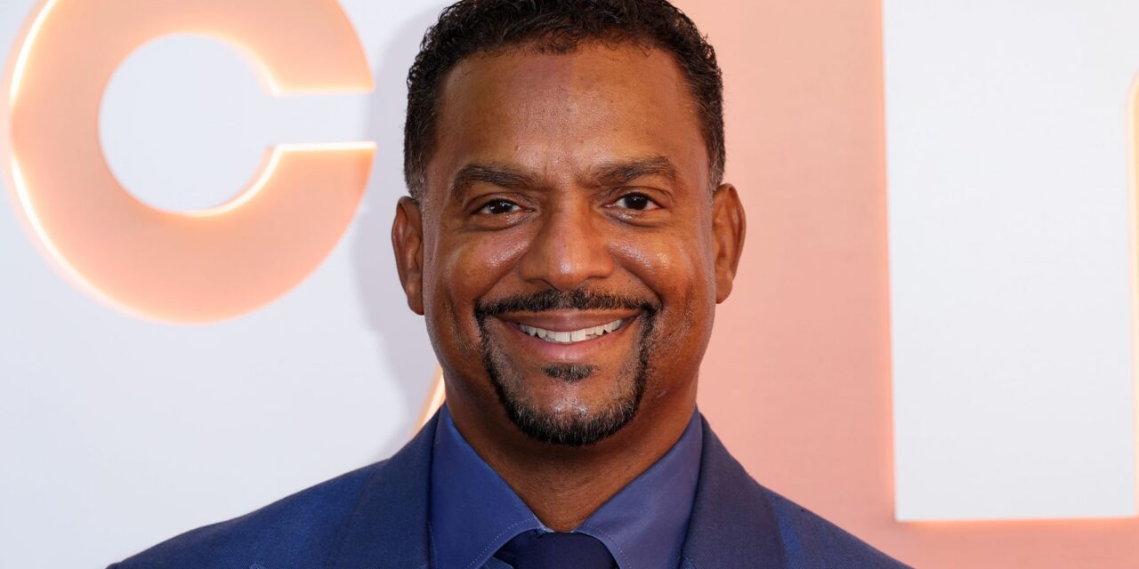 Inside Dancing with the Stars hôte la valeur nette d&rsquo;Alfonso Ribeiro après des années sur les vidéos les plus drôles de l&rsquo;Amérique, Fresh Prince et plus