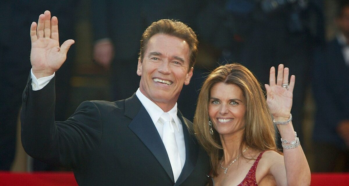 Arnold Schwarzenegger retrouve l&rsquo;ex-femme Maria Shriver à la suite des commentaires du règlement du divorce